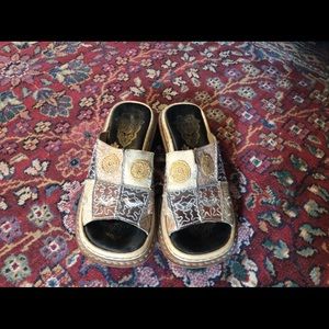 Like new Rieker super cute sandals size 37